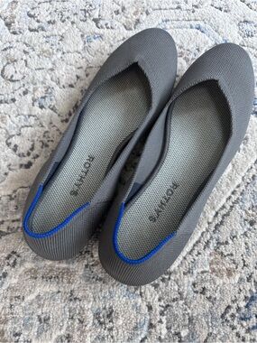 Rothy's Women's Gray Knit Slip-On Flats with Blue Trim size 10